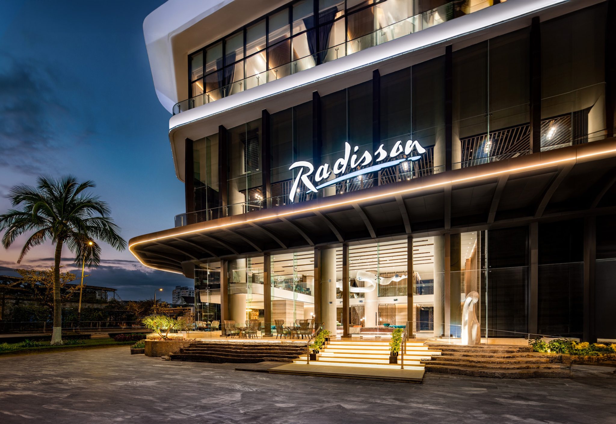 Radisson Hotel Danang - Luxury hotel in Da Nang