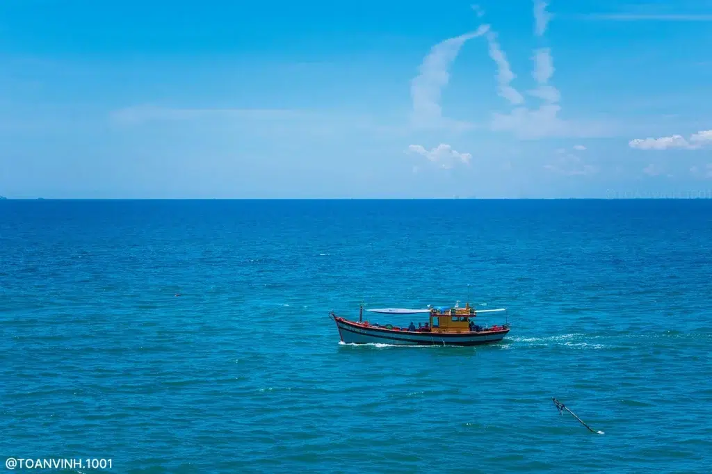 Fishing boats in Son Tra