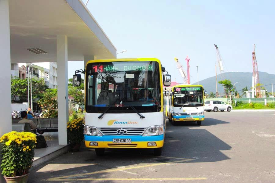 Da Nang bus