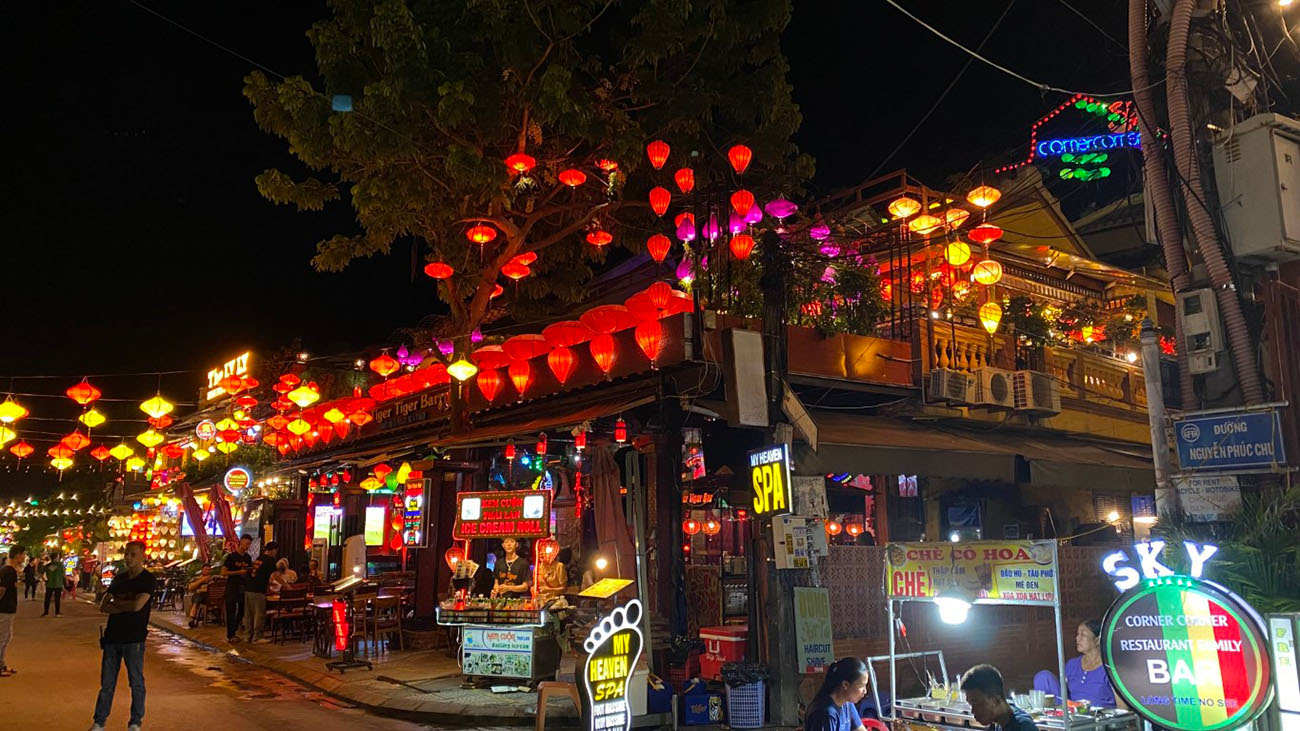 Pubs and Bars in Hoi An