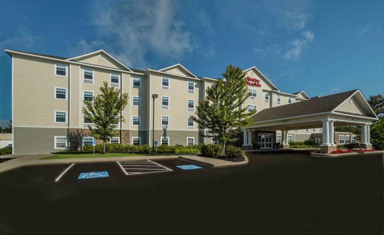 Cover Cheap hotels in Rockland Maine