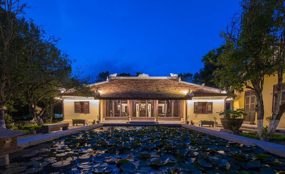 An Hien Garden at Night