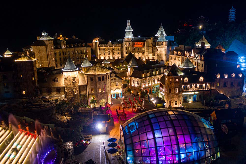 Ba Na Hills at night