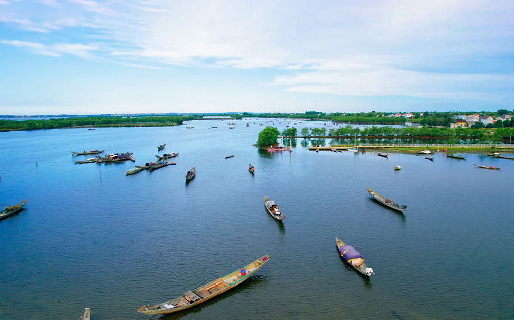 Boat Ride On The Lagoon