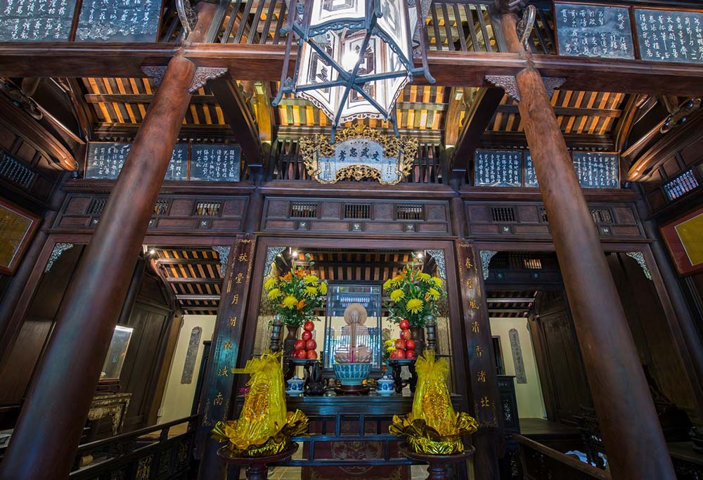 Inside An Hien House