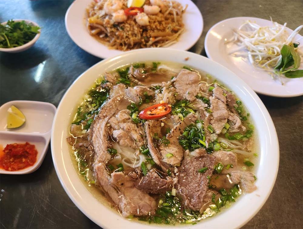 Pho Xua Restaurant