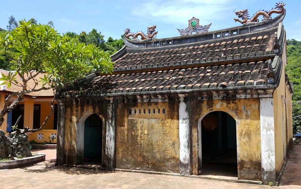 Yen Sao Temple