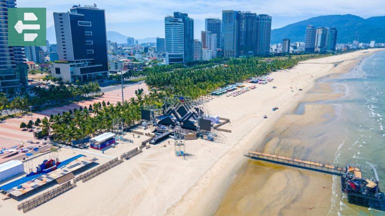 Bien Dong Park Da Nang City