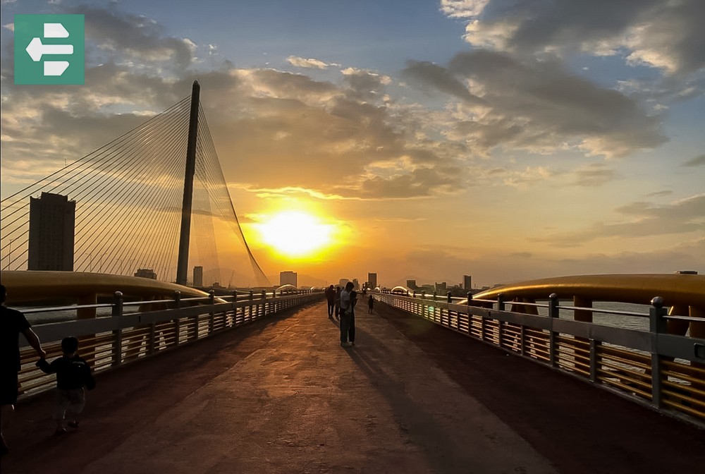 Sunset at Nguyen Van Troi Bridge