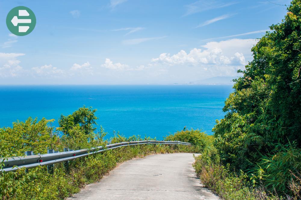 The Road To Nghe Cape