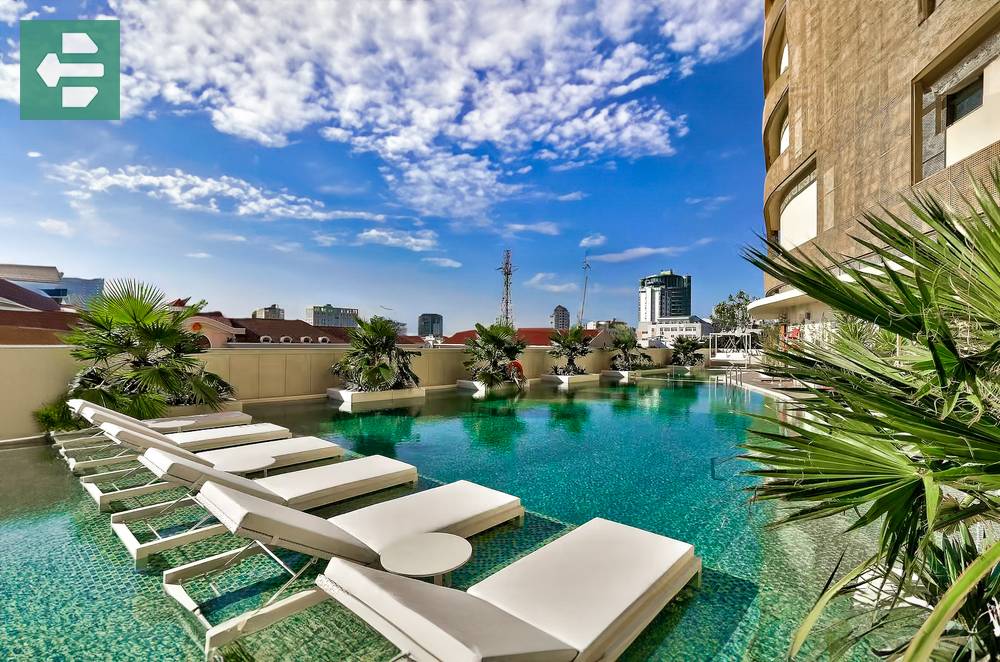 Pool at Hilton Da Nang hotel