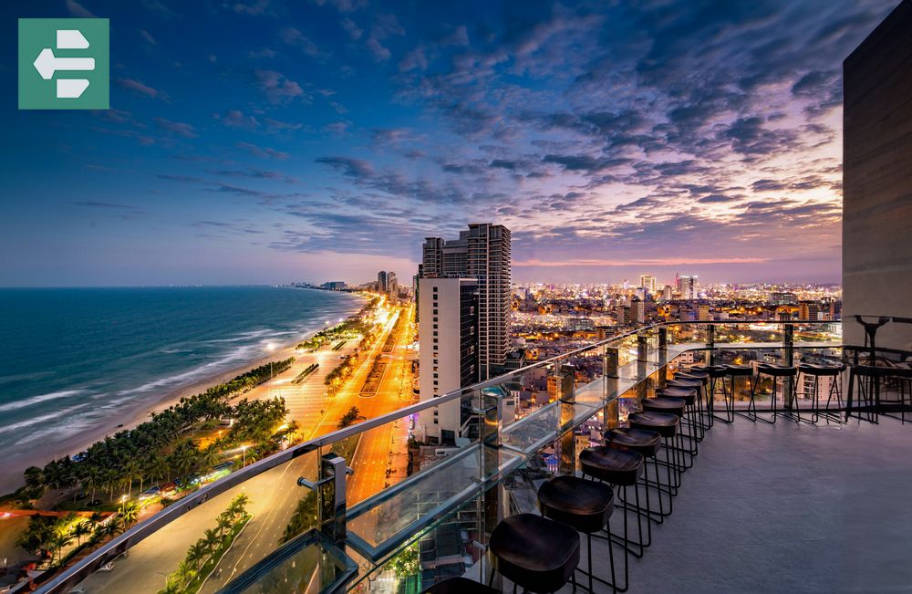 Rooftop bar at Radisson Hotel Danang