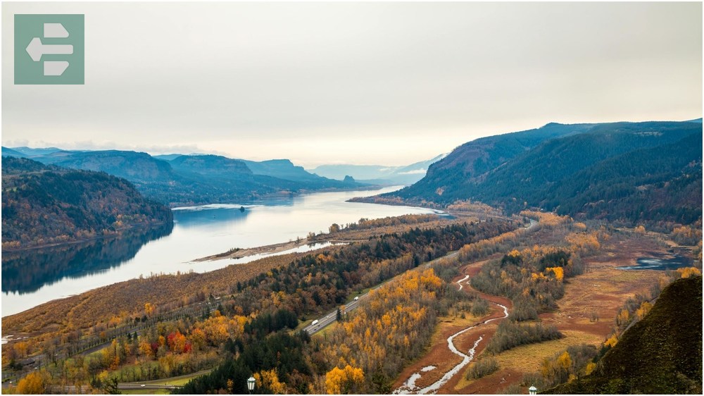 Columbia River Gorge Oregon Autumn