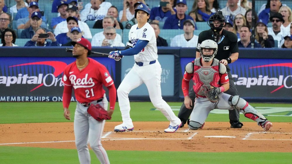 Dodgers Demolish Reds
