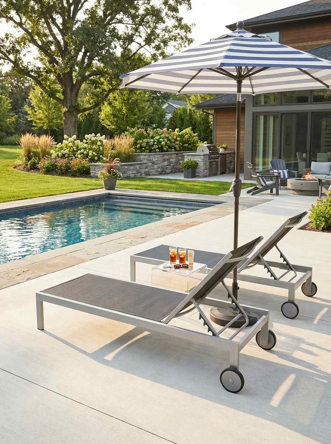 chaise lounge placement